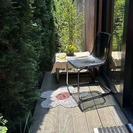 Luxusni Apartman V Praze Klanovicich Na Zahrade, 20 Minut Do Centra Prahy Sestajovice Exterior photo